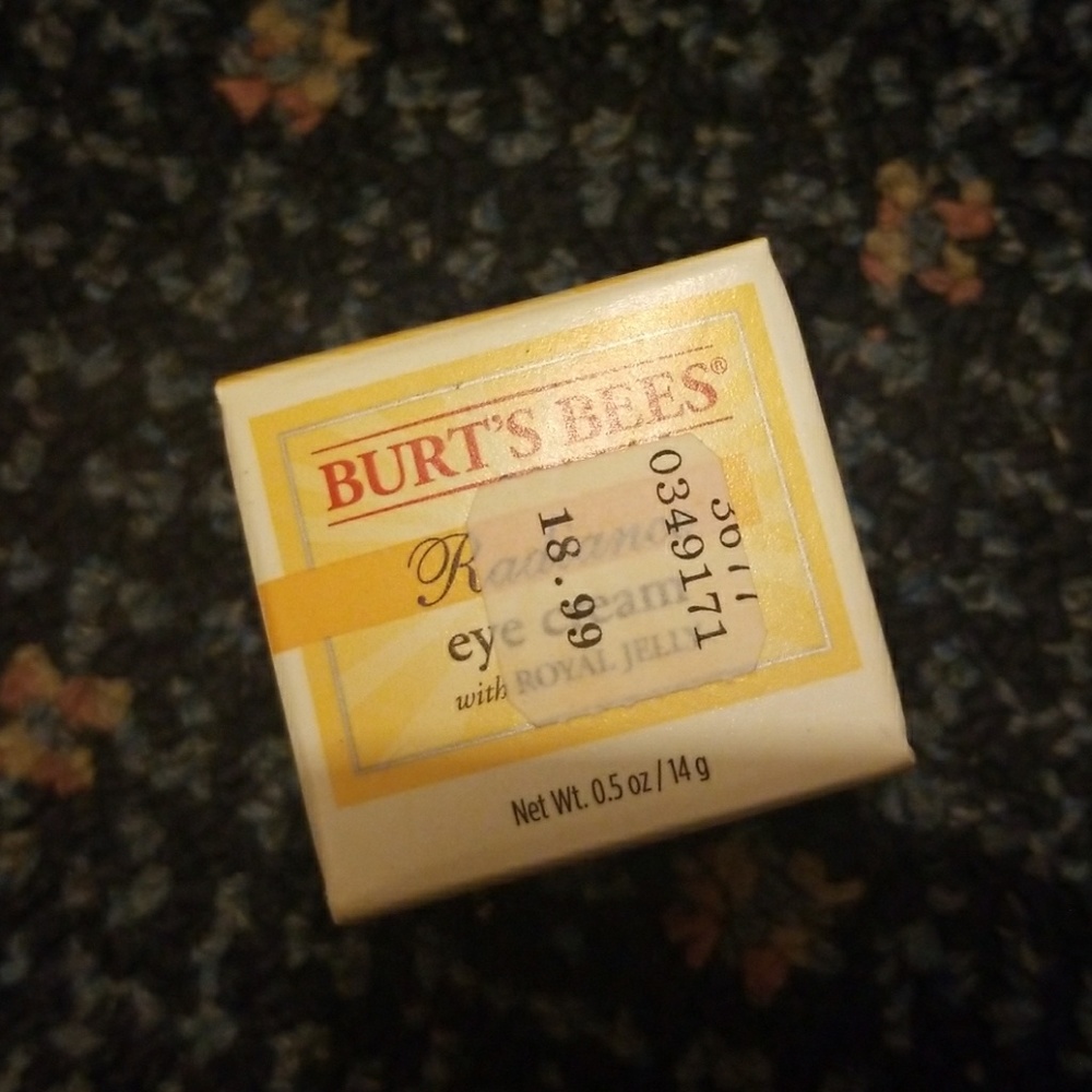 Burts bee radiance eye cream